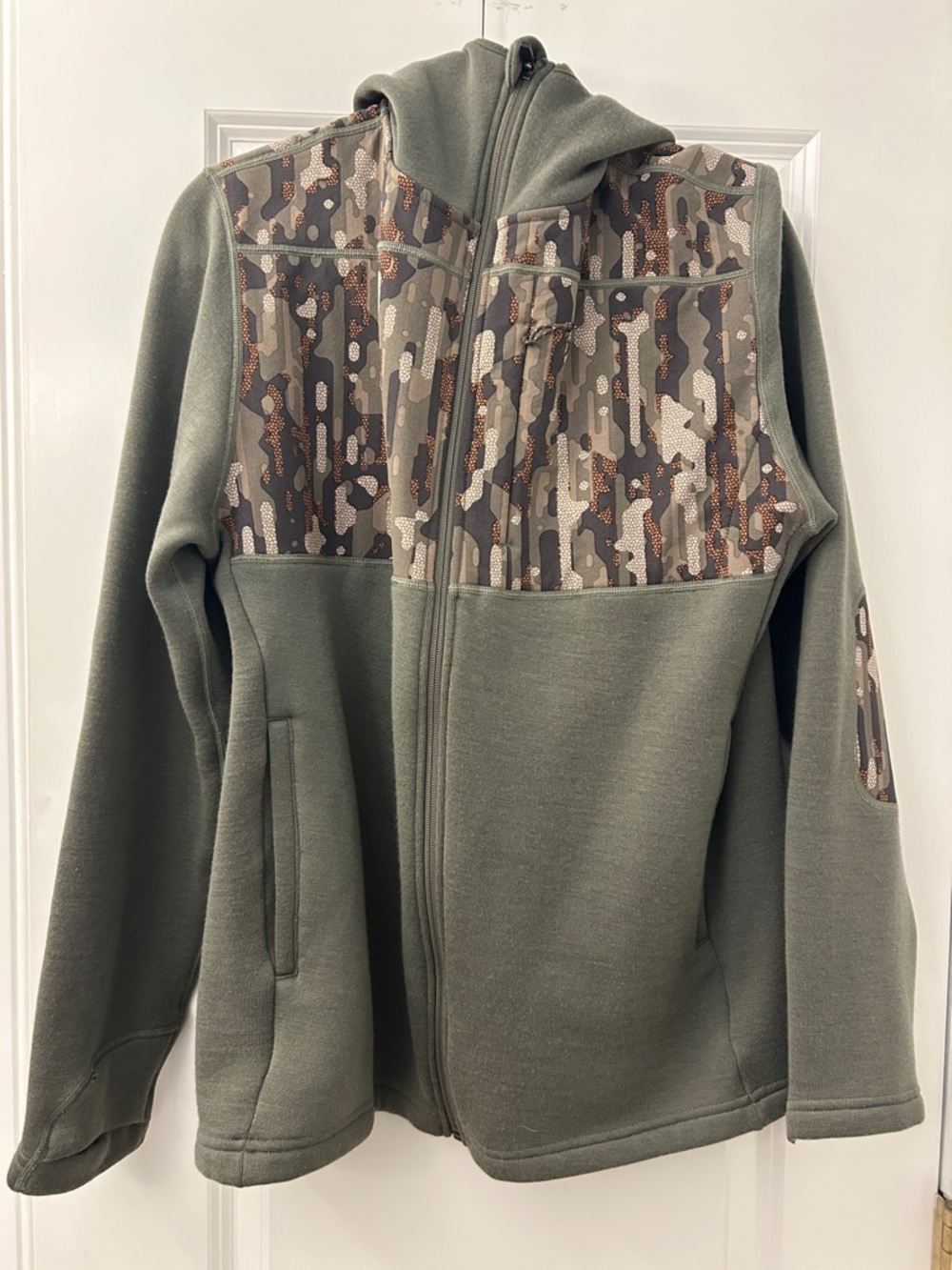 Duck Camp Men's Olive Green Zip-Up Hoodie with Camouflage Panels